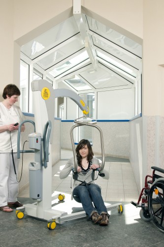 Мобільний підйомник HANDI-MOVE 2600 для інтенсивних трансферів